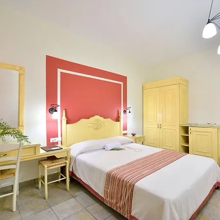 Pelican Hotel